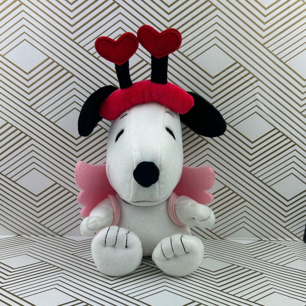 Hallmark Snoopy Black White Dog Plush Animal Valentine's Day Wings Hearts Small